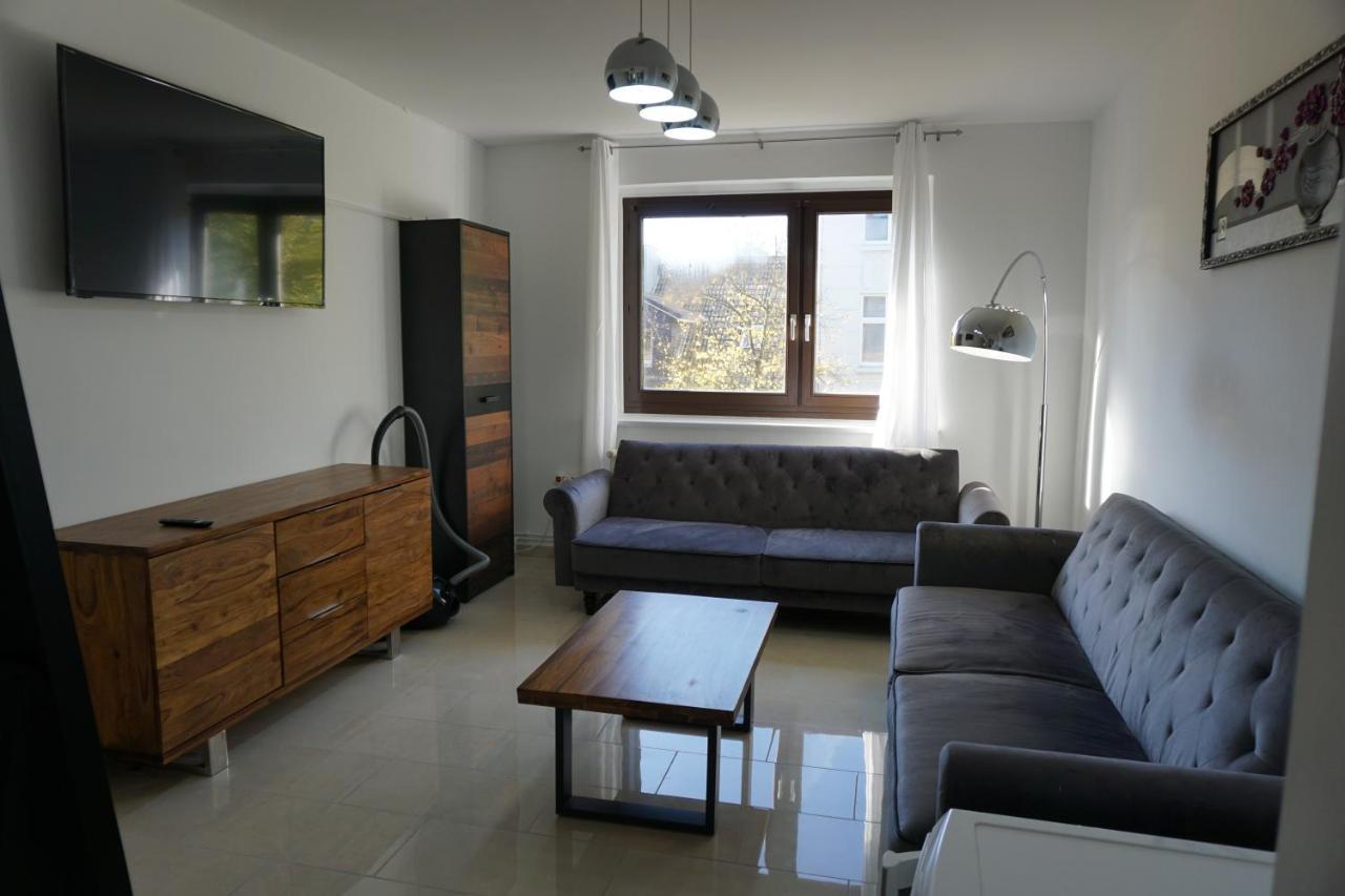 Alster Hamburg - Saniertes Und Mobliertes Apartment Mit Bad Und Kuche ภายนอก รูปภาพ