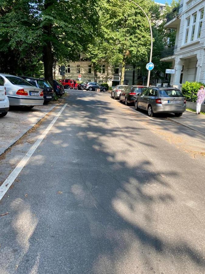Alster Hamburg - Saniertes Und Mobliertes Apartment Mit Bad Und Kuche ภายนอก รูปภาพ